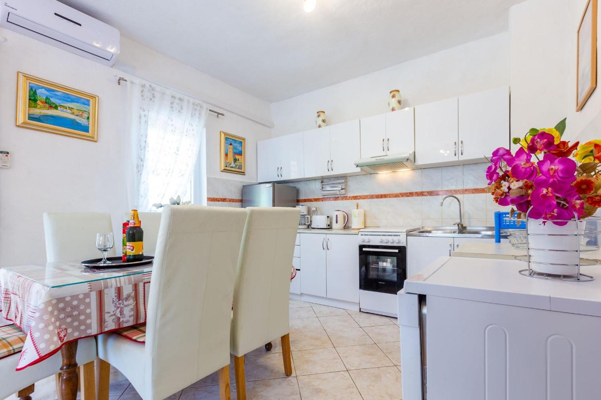 Holiday Home Flora Задар Екстериор снимка