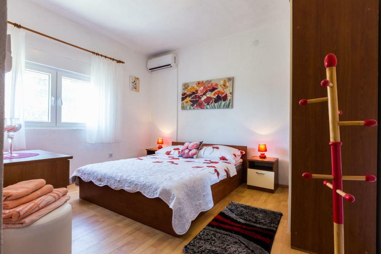 Holiday Home Flora Задар Екстериор снимка