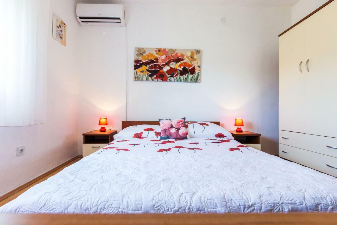 Holiday Home Flora Задар Екстериор снимка