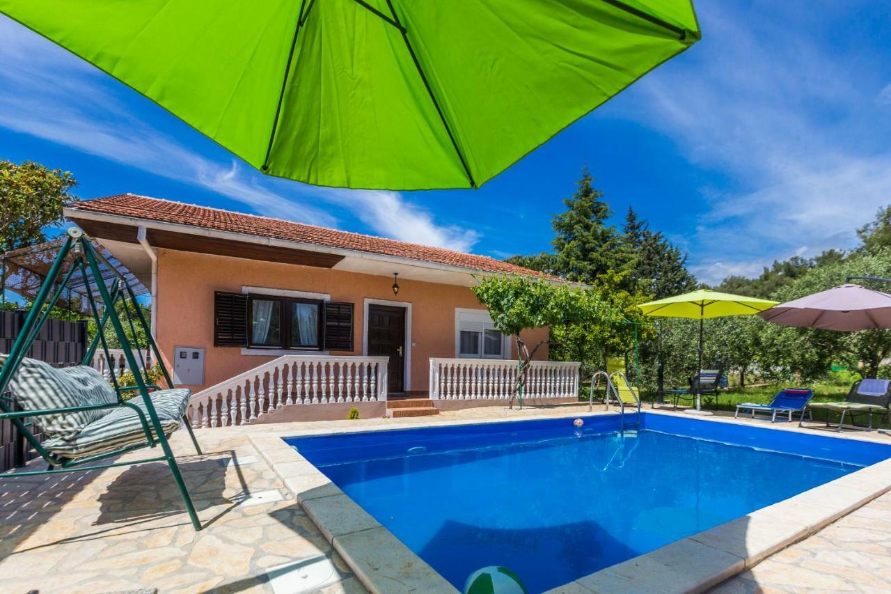 Holiday Home Flora Задар Екстериор снимка