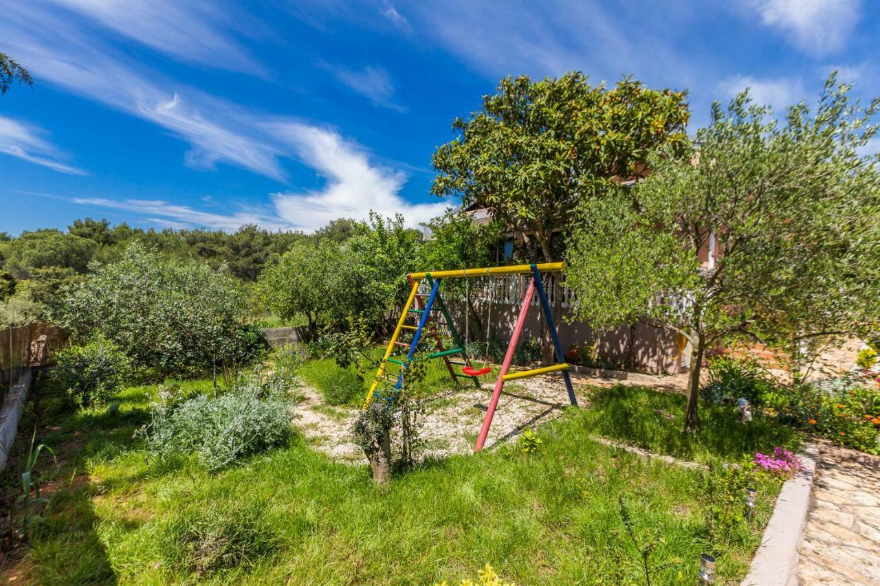 Holiday Home Flora Задар Екстериор снимка