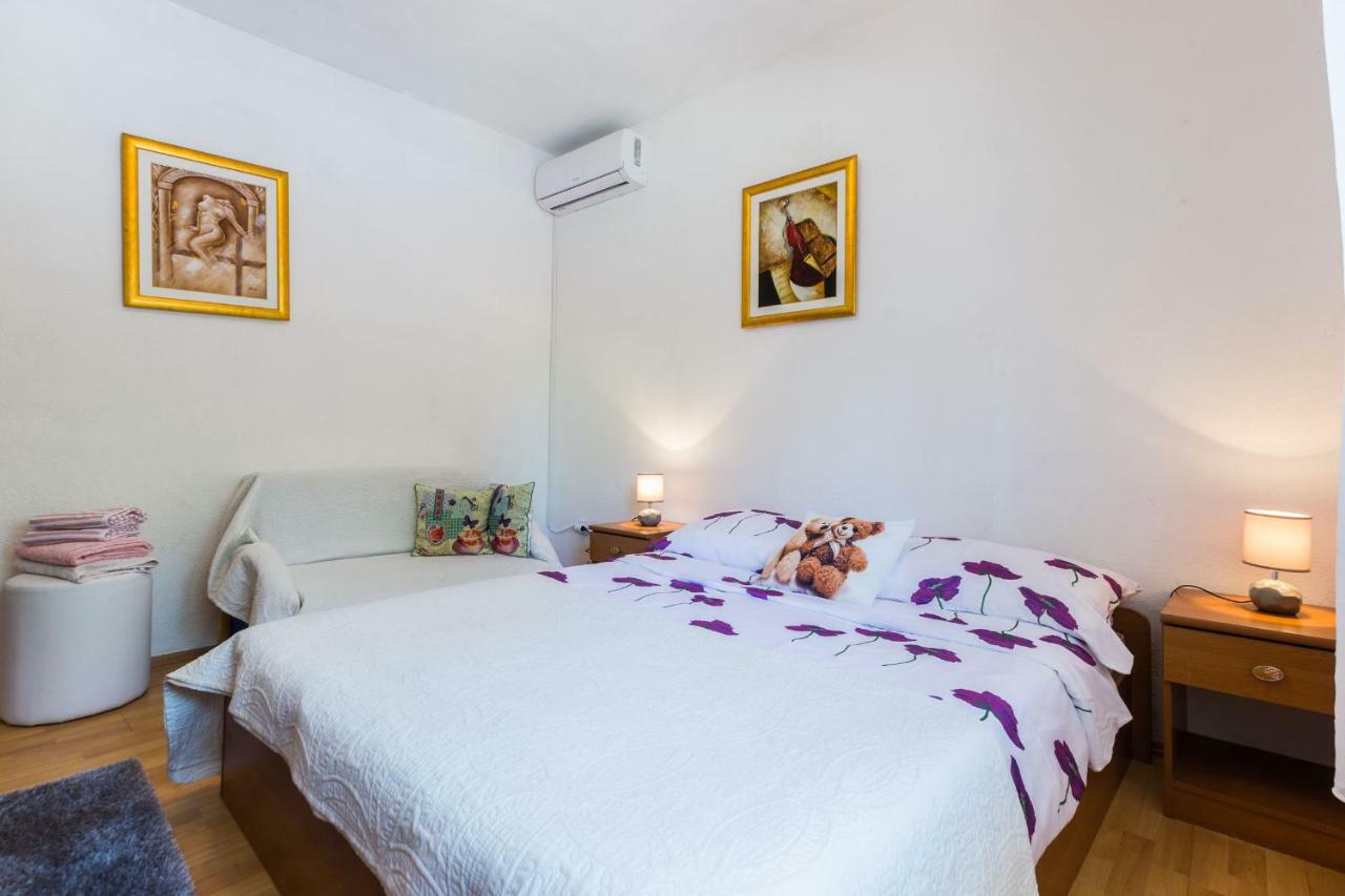 Holiday Home Flora Задар Екстериор снимка