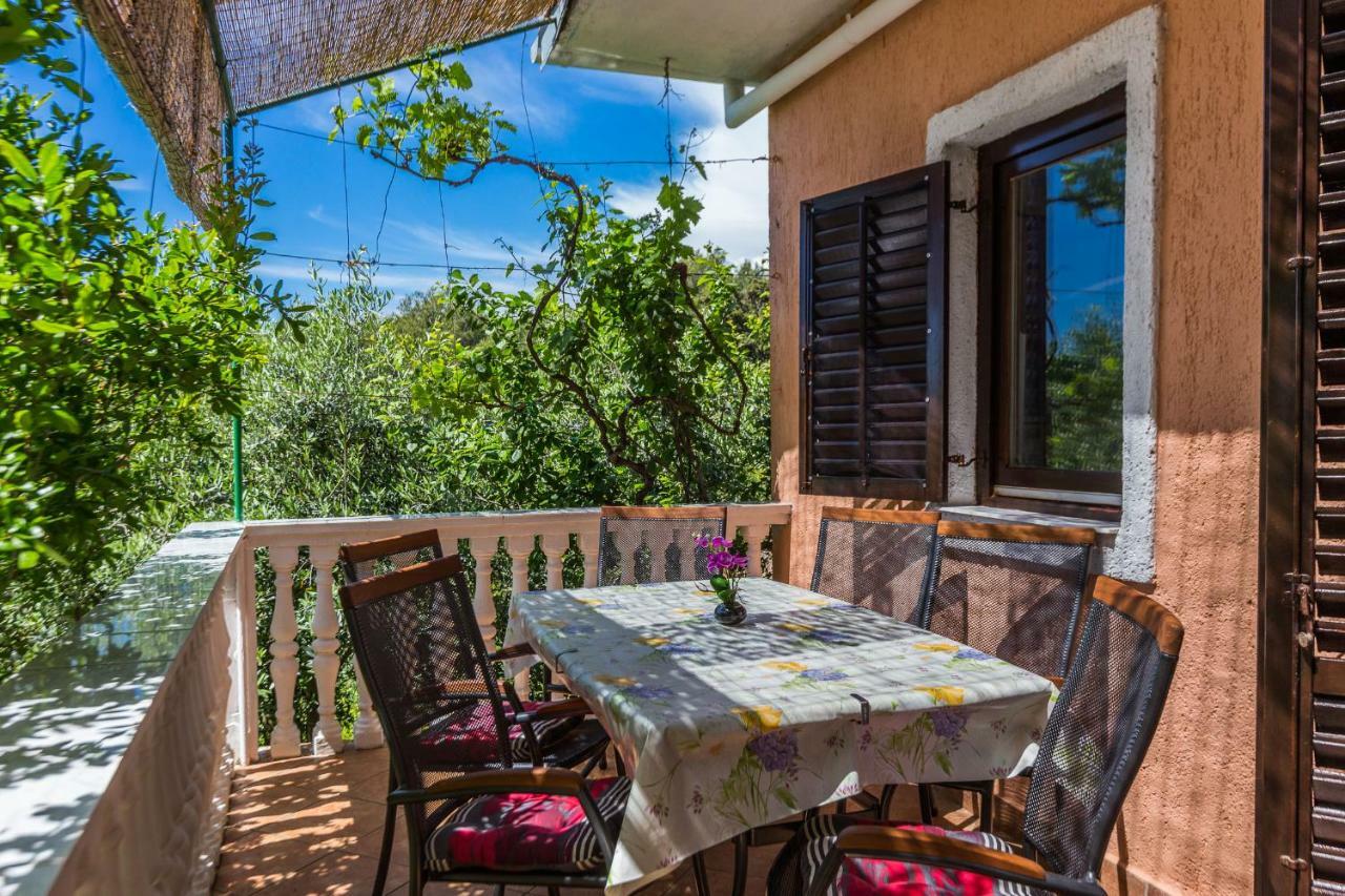 Holiday Home Flora Задар Екстериор снимка